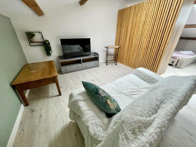 Les Vieux Platanes Apartment La Crau Bagian luar foto