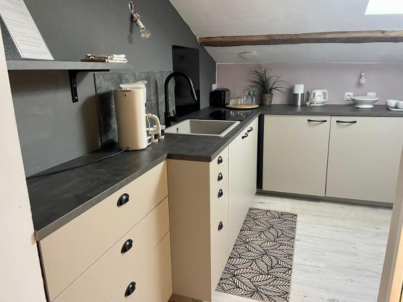 Les Vieux Platanes Apartment La Crau Bagian luar foto
